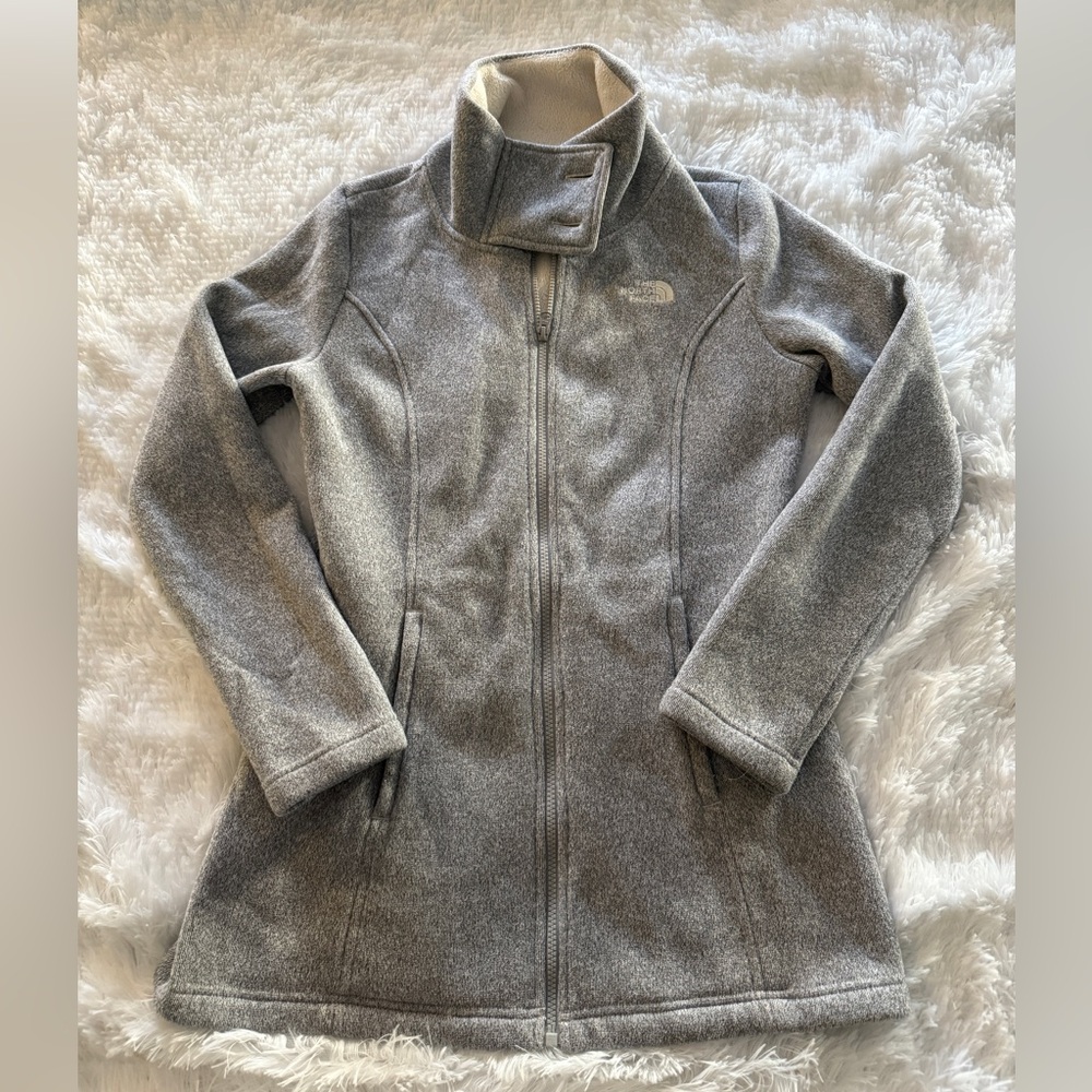 The North Face Women’s Gray Fleece Jacket